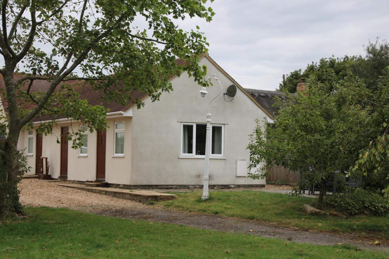 The Stables B&B @ Pear Tree Cottage Winslow Luaran gambar